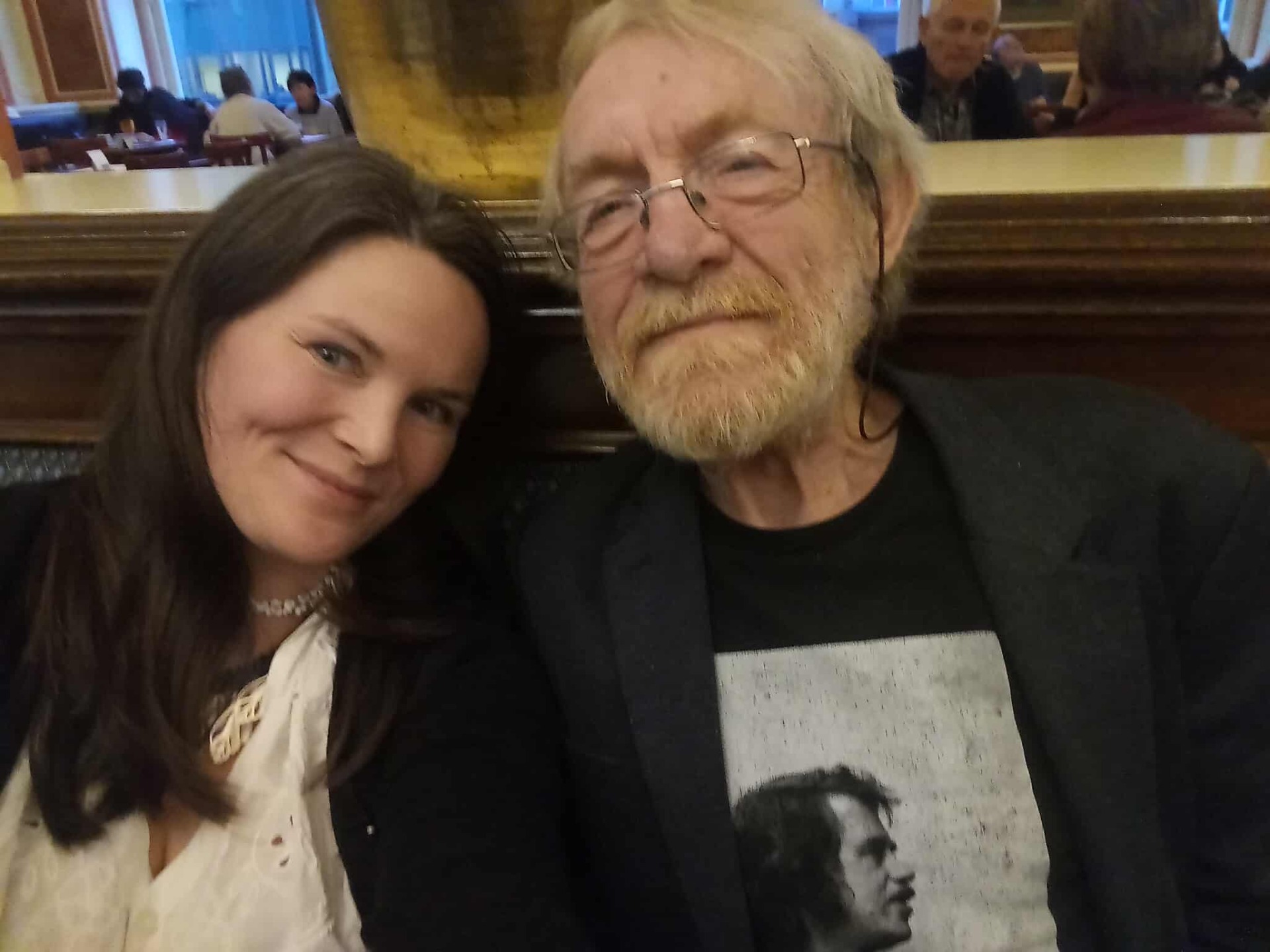 Vážím si, že čtenářem mého románu Kudma deš je i pan Jan Rejžek. 